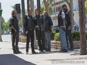 Sons of Anarchy Season 7 Episode 1